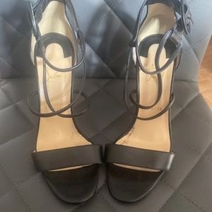 Red bottom heels Christian Louboutin